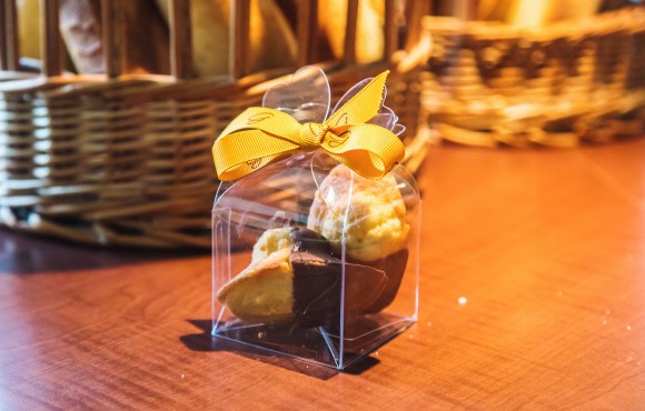 EMOTIONS Artisan Patissier & Glacier - Moelleux au chocolat Valrhona  Guanaja @emotionspatissierglacier#moelleux#chocolat#valrhona#guanaja#artisanal#instapastry#lefooding#livelivefood#beirut#instadessert#foodphotography#gourmet#dessertmasters#instafood